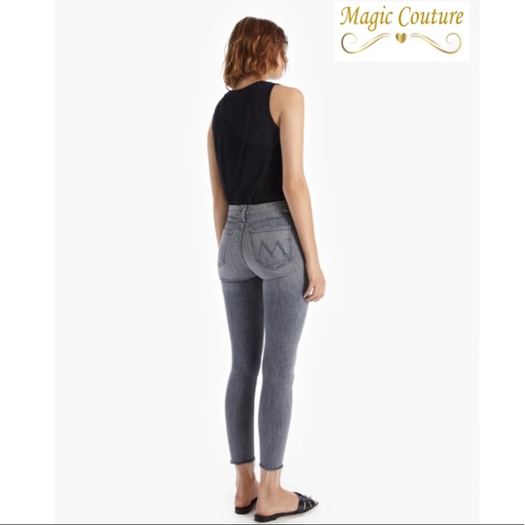 ❌SOLD❌ Mother The Looker Ankle Fray in All Nighter Gray🤍🖤🤍 - Picture 4 of 13